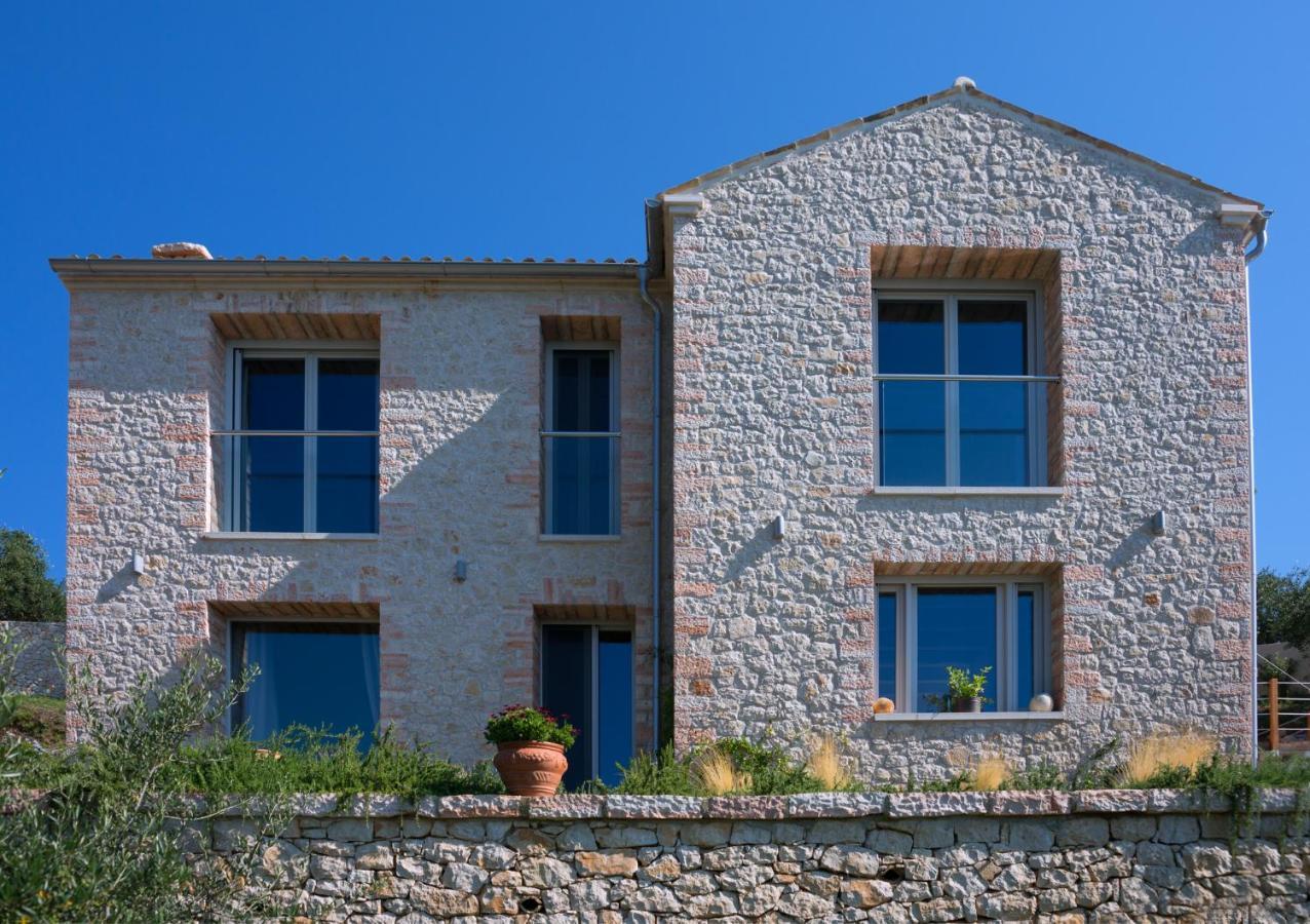 Sinium Luxury Villas Viggla Buitenkant foto